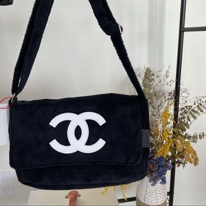 CHANEL Precision Novelty Shoulder Bag Rare. Black